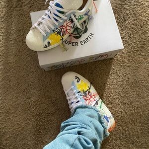 Meet your Posher, Peires